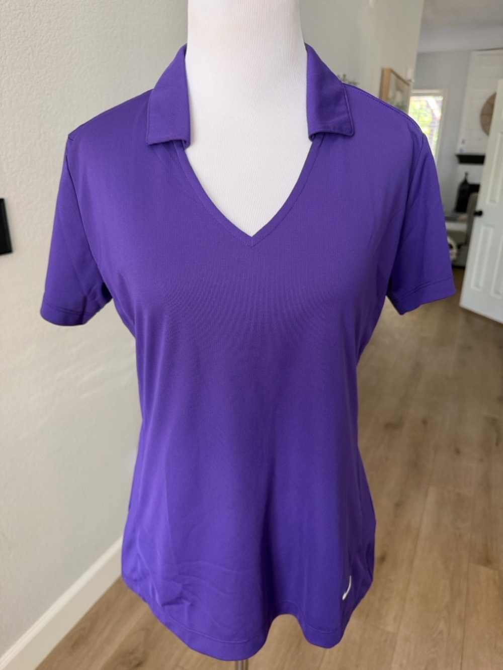 Like new Nike Women's Golf Purple Short-Sleeve Polo